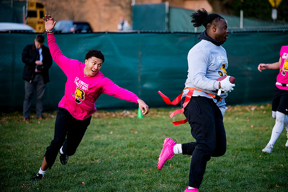 turkeybowl24_us_ah_0307
