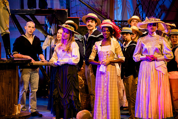hmspinafore_springmusical25_sat2_us_ah_0224