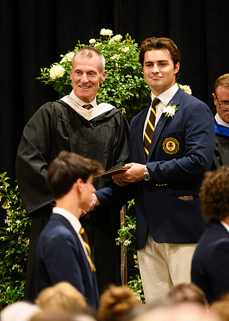 graduation25_diploma_wkl1_4713-3