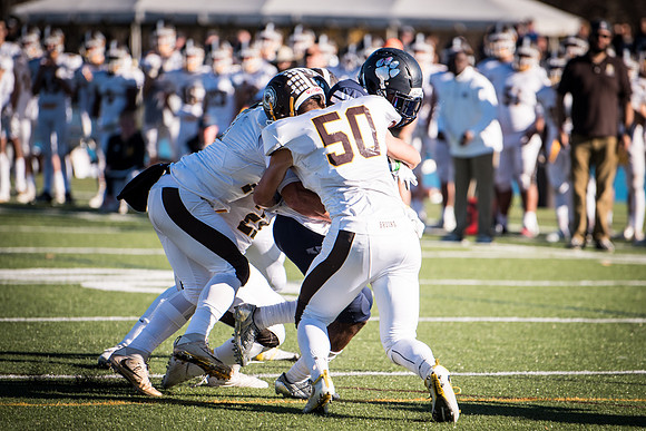 football_nepsac16_wkl_3670