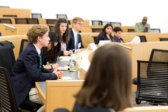 modelun18_fordham_mkras_0035