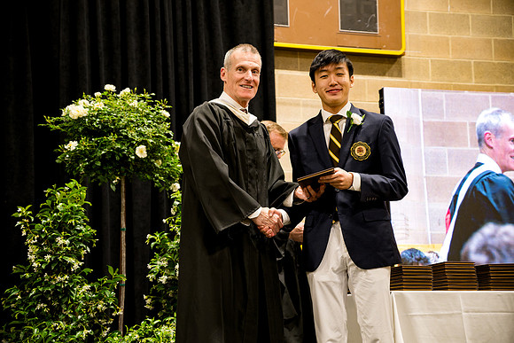 graduation25_diploma_ah_0619