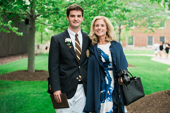 graduation15_hp_3700