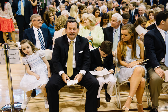 graduation16_hp_2177