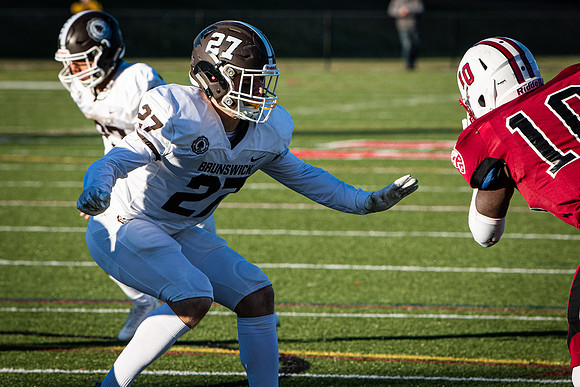 football_nepsac19_wkl5_3139