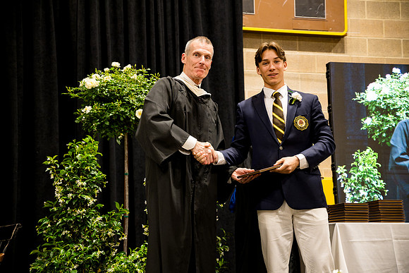graduation25_diploma_ah_0768