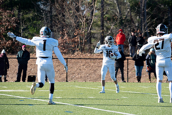 football_nepsac19_rmcc_5515