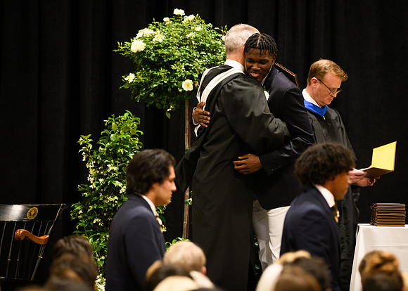 graduation25_diploma_wkl1_4944