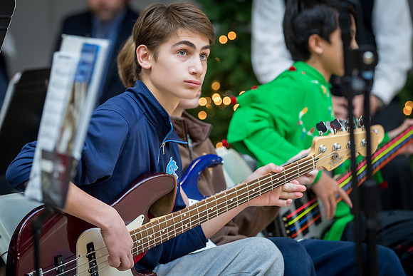 holiday_allschool16_jfess_6687