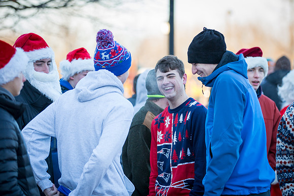 holiday_handshake16_jfess_6327