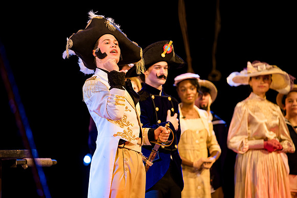 hmspinafore_springmusical25_fri_us_ah_0039