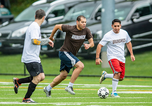 hc18_alumni_soccer_dburns_4916
