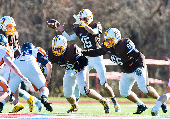 football_nepsac15_db_7914