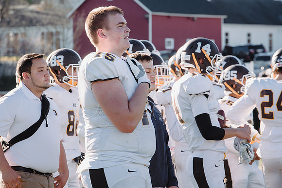 football_nepsac16_hp_2743