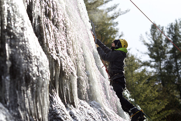 campdudley16_iceclimbing_bd_5672