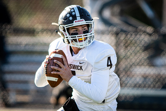 football_nepsac19_wkl5_2722