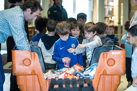 thanksgiving18_fooddrive_ps_wkl_0038
