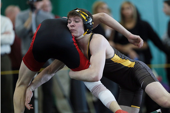 wrestling_newengland_dstroh_1681a