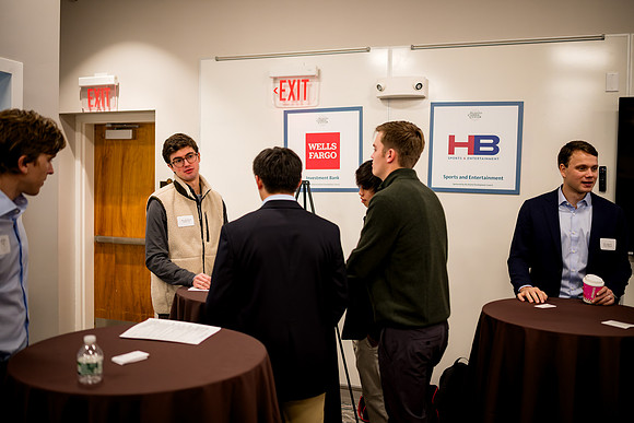 careercenter_tablenetworking24_ah_0140