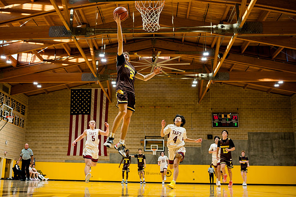 basketball_jv_2024-120-07_ah_0172