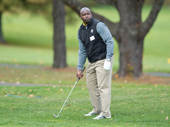 alumni_golfouting13_db_3422