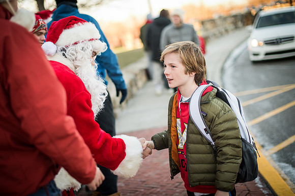 holiday_handshake16_wkl_0065