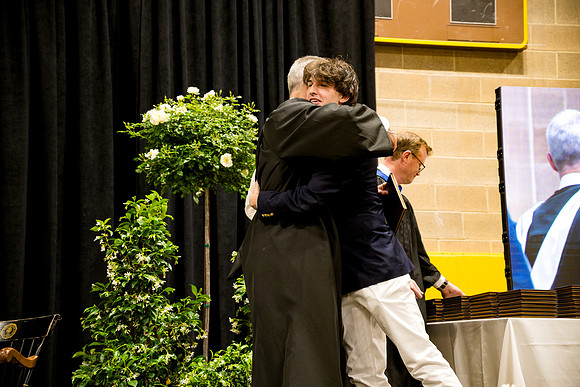 graduation25_diploma_ah_0711