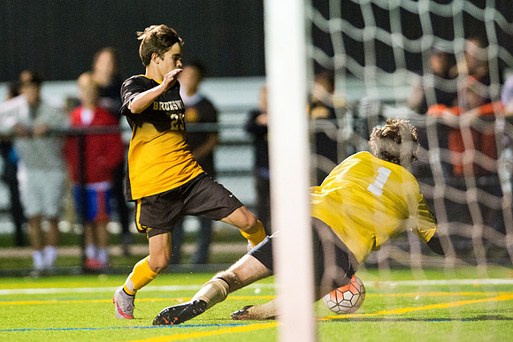 hc15_soccer_dburns_3266
