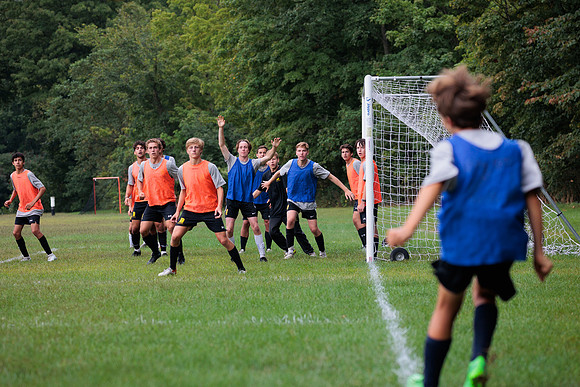 randolphvt2223_tripsoccerpre_scrimmage_bdf2_9338