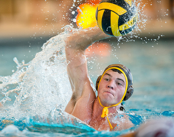 homecoming14_waterpolo_db_0133