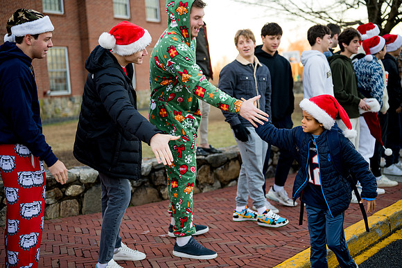 holiday_handshake24_ah_0038