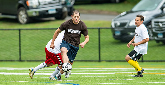 hc18_alumni_soccer_dburns_4910