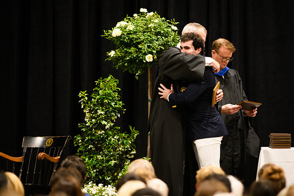 graduation25_diploma_wkl1_4867