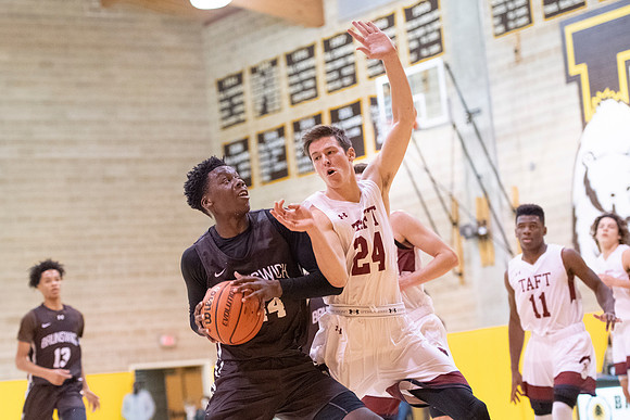 basketball_2018-12-01_dburns_1813