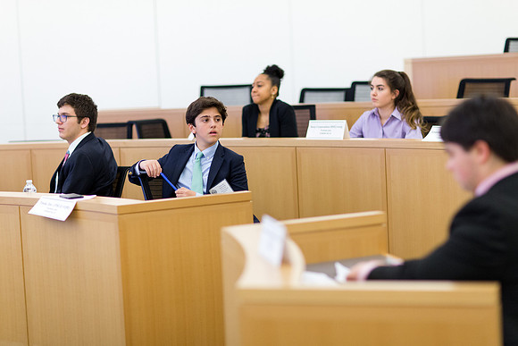 modelun18_fordham_mkras_0046