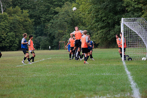 randolphvt2223_tripsoccerpre_scrimmage_bdf2_9358