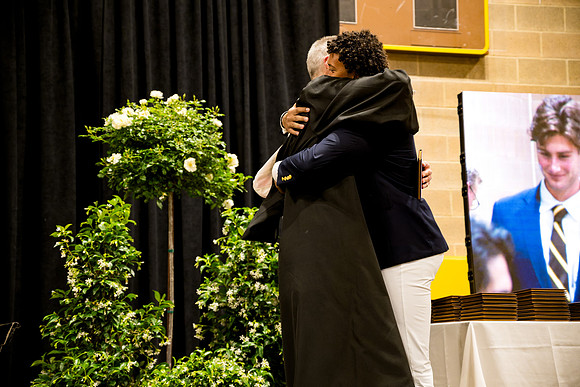 graduation25_diploma_ah_0683
