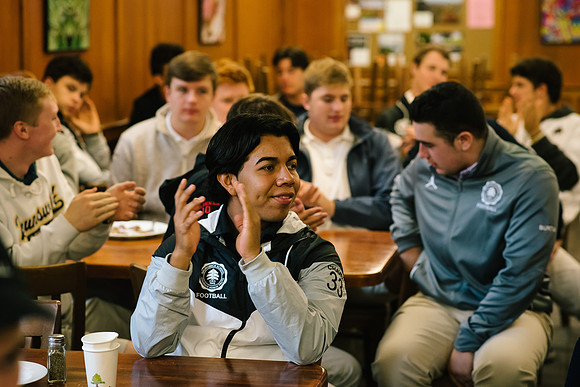 hc18_fballbfast_ah_0012