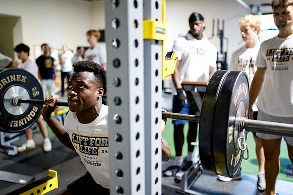 football_2024-08-01_liftforlife_ah_0074