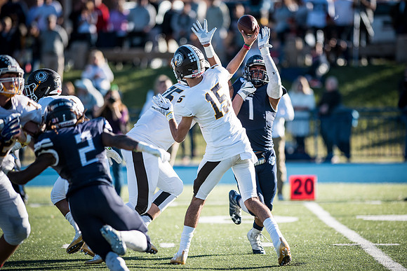 football_nepsac16_wkl_3837