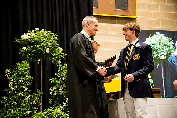 graduation25_diploma_ah_0744
