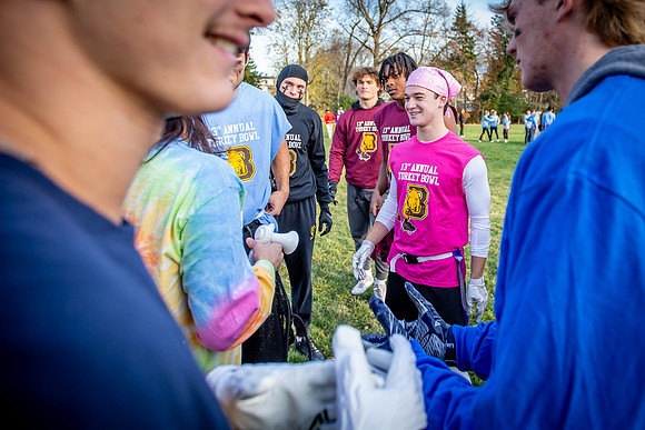 turkeybowl24_us_jfess1_8811