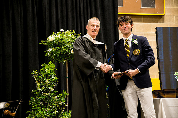 graduation25_diploma_ah_0658