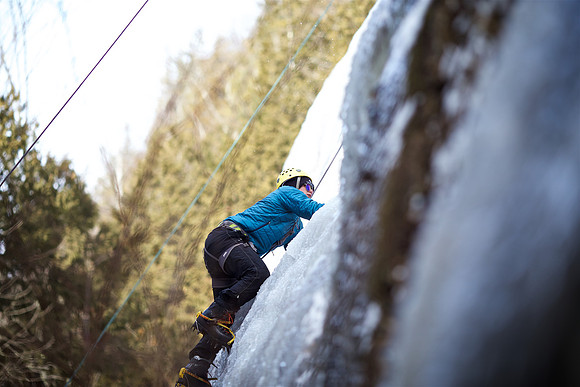 campdudley16_iceclimbing_bd_5843