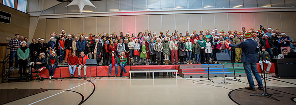 holiday_allschool16_jfess_4897