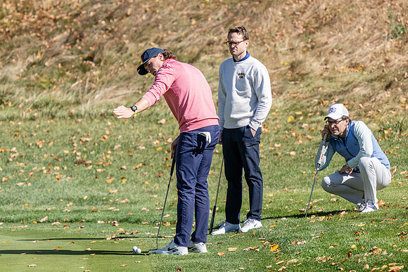 hc24_alumnigolf_dburns3_5096