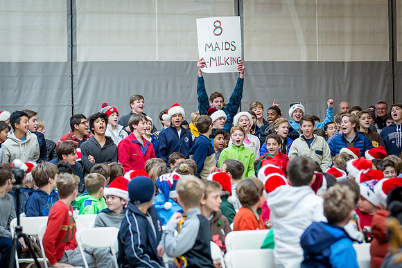 holiday_allschool16_jfess_7043