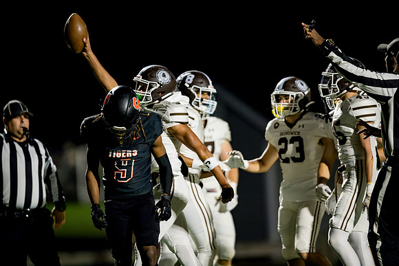 football_2024-10-12_ah_0158