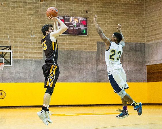 basketball_2016-12-10_dburns_1464