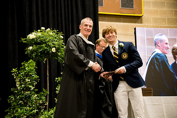 graduation25_diploma_ah_0903